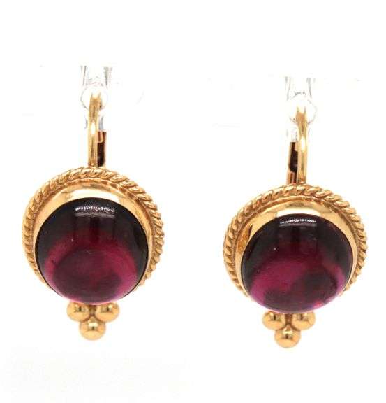 Easy to Wear 14K YG Cabachon Garnet Earrings
