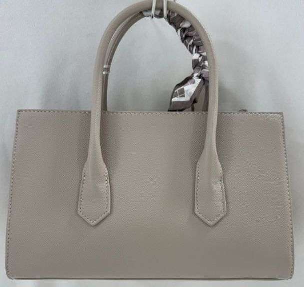 Designer Style Hand Bag By David Jones-Paris