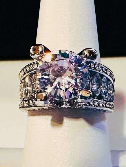Sparkling White Gold Plate 4.5 Ct Simulated Diamond Ring