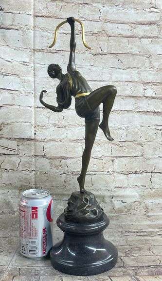 Dianne the Hunter Bronze Statue