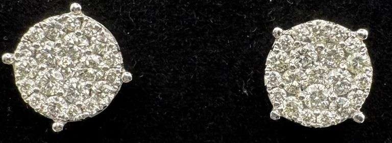14K White Gold Round Brilliant Cut Diamond Cluster Earrings of 1.0 CT