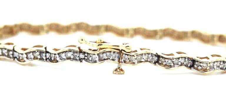 Nice 14K YG Wavy Link Diamond Bracelet