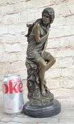 Nude Lady Bronze Statue