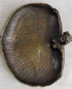 Soaking Dish Tray Nude Female Bronze Statue