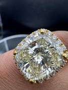 18K Two-tone Gold Cushion Cut Diamond Ring of 12.77