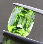 Glittering! 3.57ct bright green untreated Peridot!