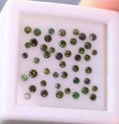 High fire! .83ct set of round brilliant cut Diamonds