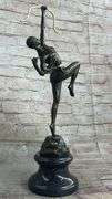 Dianne the Hunter Bronze Statue