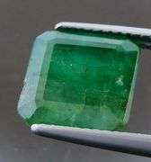 Large 5.27ct bi-color Zambian Emerald!