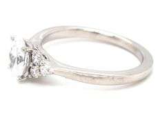 Platinum 0.94ct Lab grown oval diamond engagement ring
