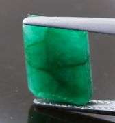 Intense green! 5.59 carats! 12x9mm Zambian Emerald!