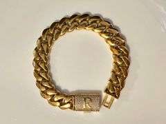 Sharp Yellow Gold Plated Monogramed Initial "R" Curb Link Bracelet