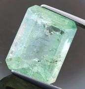 Bright green! Fully transparent! 8.88ct Zambian Emerald!