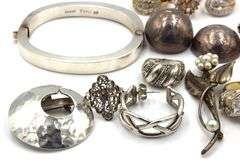 Group lot of Vintage 925 sterling silver mixed jewelry