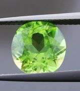 Rich green! Untreated! 3.25ct Peridot solitaire from Pakistan!