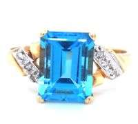 Vibrant 14K YG Blue Topaz Ring