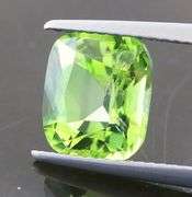 Glittering! 3.57ct bright green untreated Peridot!