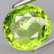 Glittering! 4.16ct bright green untreated Peridot!