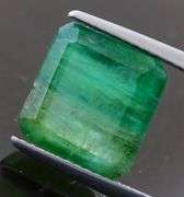 Large 5.27ct bi-color Zambian Emerald!