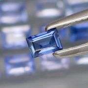 Fantastic color in this 2.98ct Ceylon Sapphire set!
