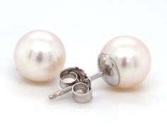 7.5-8mm Pearl stud earrings