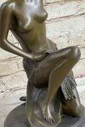 Nude Woman Kneels Bronze Statue