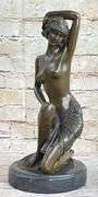 Nude Woman Kneels Bronze Statue