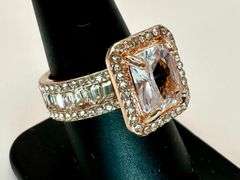 Sparkling 5 Ct Radiant Cut Lab Simulated Light Pink Diamond Ring