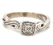 Vintage 925 sterling silver cubic zirconia ring