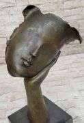 Handcrafted Female Bronze Sculpture