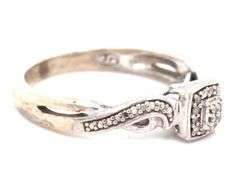 Vintage 925 sterling silver cubic zirconia ring