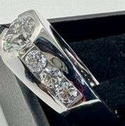 14K White Gold Round Brilliant Cut Diamond Ring