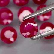Collectors 4.80ct PIGEONS BLOOD Burmese Ruby set!!!