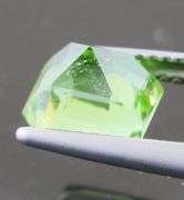 Glittering! 2.43ct bright green untreated Peridot!
