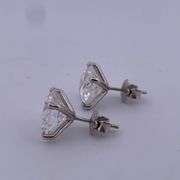 BRAND NEW 2.00 CARATS LAB GROWN DIAMOND STUDS. 14K WHITE GOLD