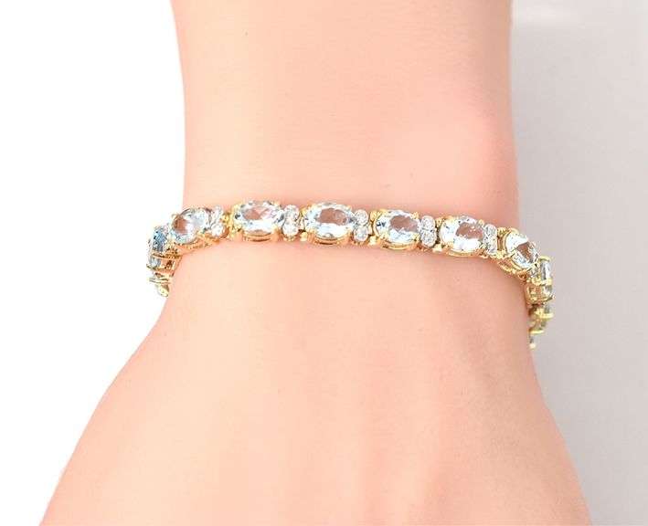 Beautiful 14K Yellow Gold Aquamarine Gemstone Bracelet with Diamond Accents
