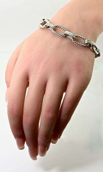 Stunning 14K White Gold Link Bracelet with Diamonds
