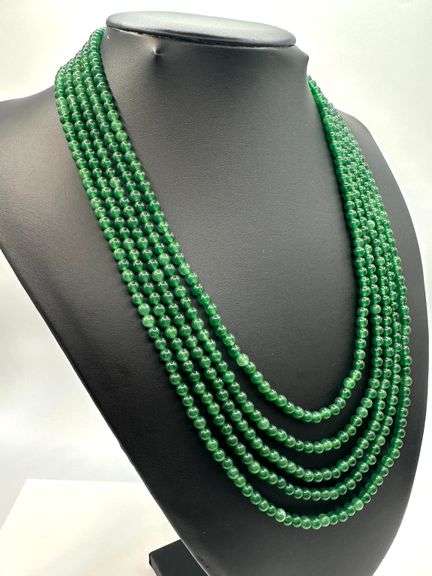 Beautiful Mined From The Earth 324 Ctw Natural Emerald Necklace