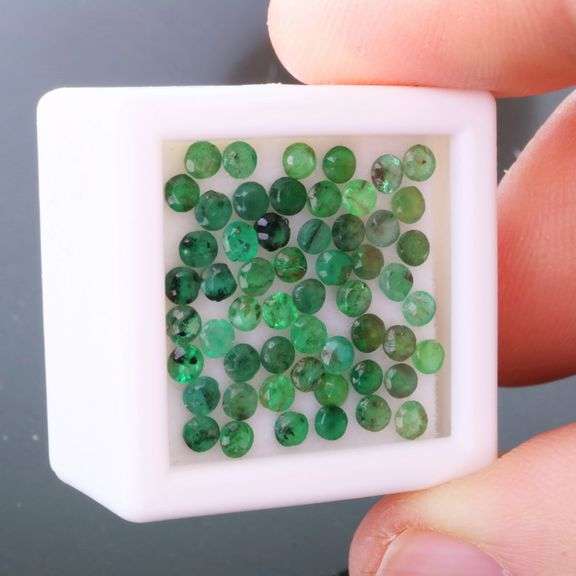 Vivid green! 3.34ct set of Colombian Emeralds!