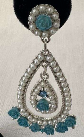 Stylish  Fashion  Design Earrings