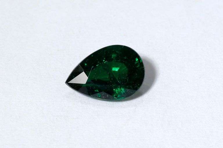 Graceful Natural Tsavorite Garnet