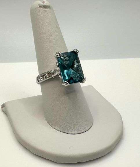 Beautiful 14 Kt White Gold Plate 6.5 Ct Simulated London Blue Topaz Ring