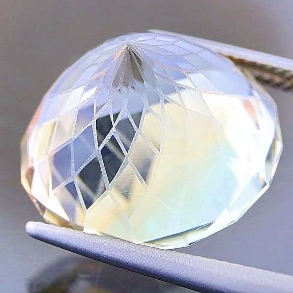 Intricately cut! 24.34ct REAL Imperial Champagne Topaz!