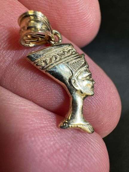 10K Yellow Gold Egyptian Nefertiti Pendant