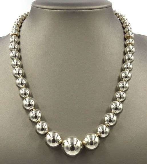 925 Sterling silver Graduated silver bead necklace