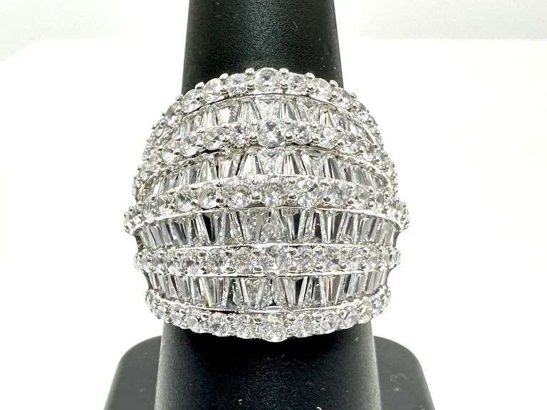 Dazzling 14 Kt White Gold Plate Huge 21.5 Ctw Simulated Diamond Ring