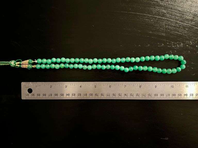 Beautiful 263 Cttw Natural Mined From The Earth Emerald Necklace.