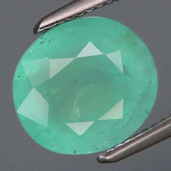 Amazing color in this 2.45ct blue green Nigerian Emerald!