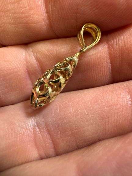 10K Yellow Gold Pineapple Heart Pendant