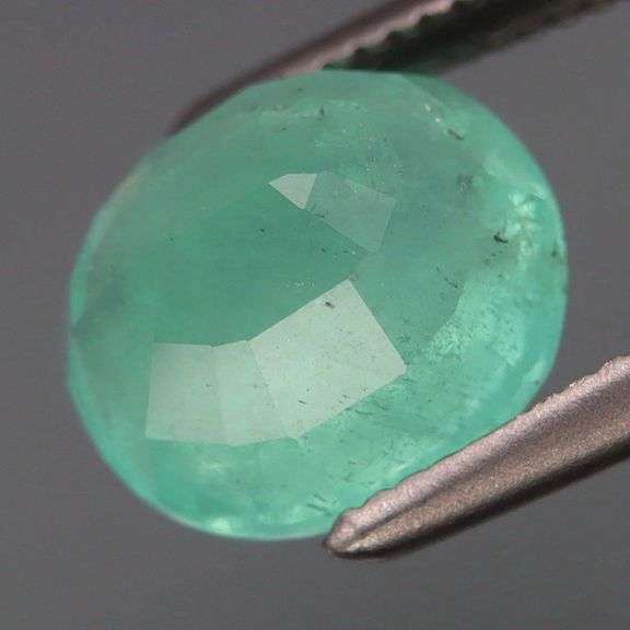 Amazing color in this 2.45ct blue green Nigerian Emerald!